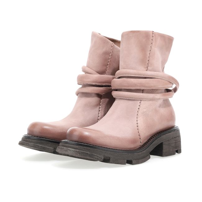 Grunge ankle boots clearance